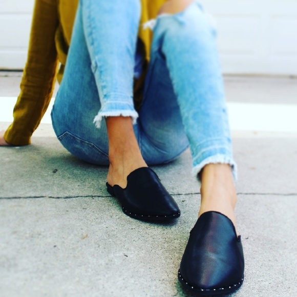 🆕️//The Lizzy// Black studded Mule/Flat - Picture 2 of 8